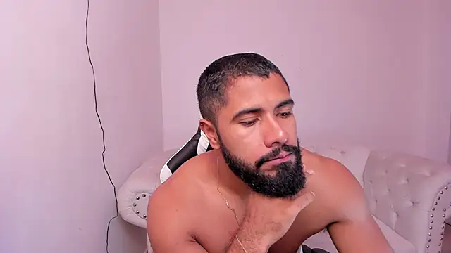 Santiago huntt online show from 02-26-25, 12:47