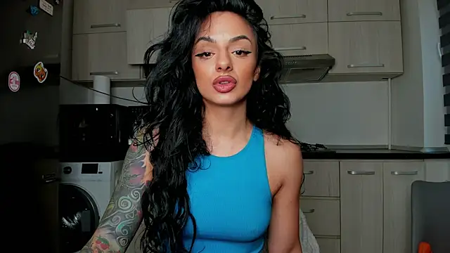 NNNoire online show from 01-25-25, 08:10