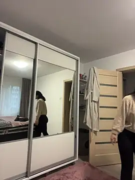 NNNoire online show from 11-22-25, 08:13