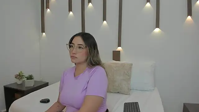 Snapshot of antonella_cutie_ chatting on 01-17-25, 12:10 antonella cutie online show from 01-17-25, 12:10