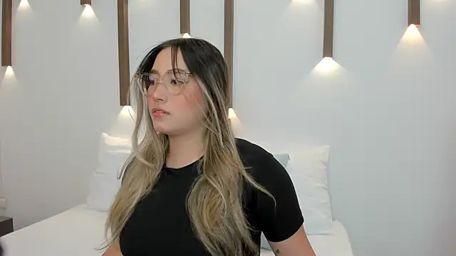 Snapshot of antonella_cutie_ chatting on 01-24-25, 12:10 antonella cutie online show from 01-24-25, 12:10