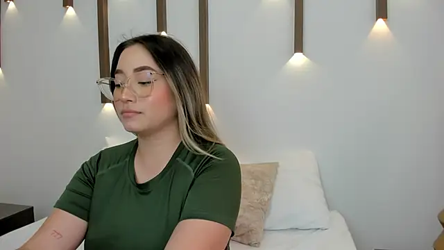 Snapshot of antonella_cutie_ chatting on 01-31-25, 03:11 antonella cutie online show from 01-31-25, 03:11