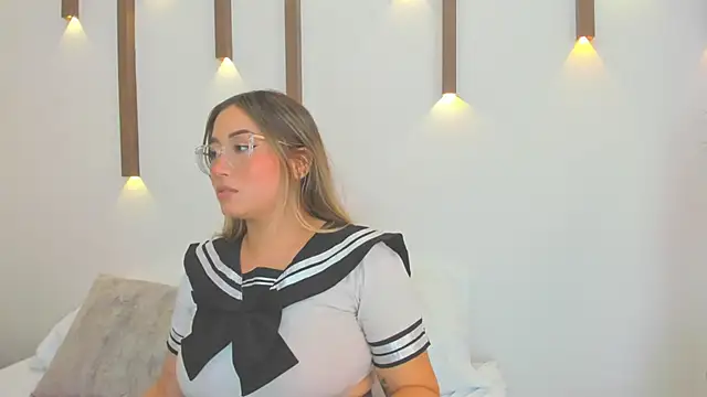 Snapshot of antonella_cutie_ chatting on 03-08-25, 03:24 antonella cutie online show from 03-08-25, 03:24