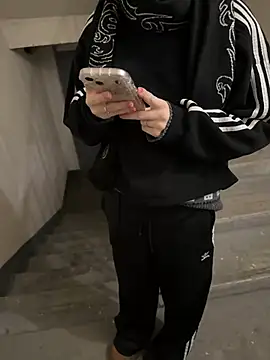 Snapshot of Alexandria_Balenciaga chatting on 01-28-25, 08:04 Alexandria Balenciaga online show from 01-28-25, 08:04