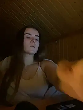 Snapshot of mewKate chatting on 01-21-25, 09:15 mewKate online show from 01-21-25, 09:15