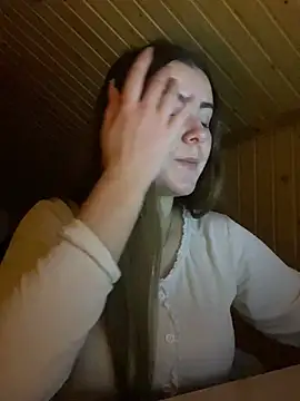 Snapshot of mewKate chatting on 01-23-25, 09:18 mewKate online show from 01-23-25, 09:18