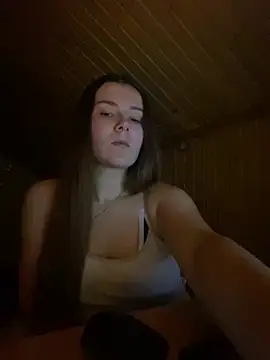 Snapshot of mewKate chatting on 01-25-25, 07:49 mewKate online show from 01-25-25, 07:49