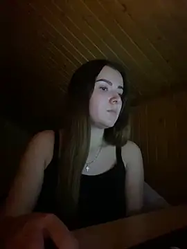 Snapshot of mewKate chatting on 01-29-25, 07:32 mewKate online show from 01-29-25, 07:32