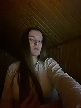 Snapshot of mewKate chatting on 02-01-25, 06:40 mewKate online show from 02-01-25, 06:40