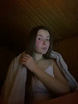 Snapshot of mewKate chatting on 02-08-25, 06:12 mewKate online show from 02-08-25, 06:12