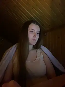 Snapshot of mewKate chatting on 02-10-25, 06:45 mewKate online show from 02-10-25, 06:45