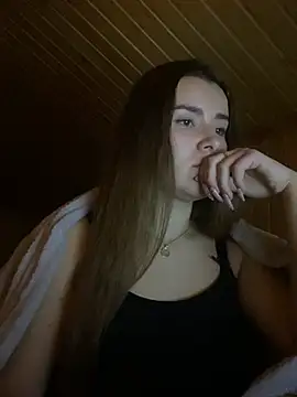 Snapshot of mewKate chatting on 02-11-25, 04:02 mewKate online show from 02-11-25, 04:02