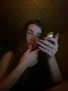 Snapshot of mewKate chatting on 02-11-25, 07:05 mewKate online show from 02-11-25, 07:05