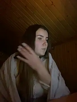 Snapshot of mewKate chatting on 02-16-25, 04:10 mewKate online show from 02-16-25, 04:10