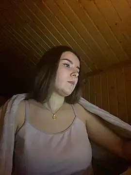 Snapshot of mewKate chatting on 03-04-25, 05:13 mewKate online show from 03-04-25, 05:13