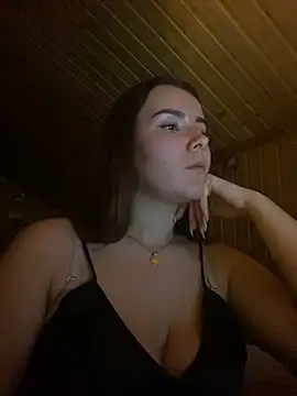 Snapshot of mewKate chatting on 03-10-25, 07:40 mewKate online show from 03-10-25, 07:40