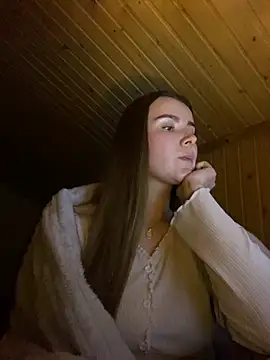 Snapshot of mewKate chatting on 03-21-25, 07:02 mewKate online show from 03-21-25, 07:02