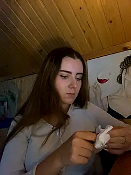 Snapshot of mewKate chatting on 09-14-25, 04:28 mewKate online show from 09-14-25, 04:28