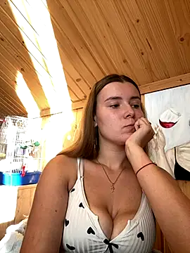 Snapshot of mewKate chatting on 09-15-25, 03:34 mewKate online show from 09-15-25, 03:34