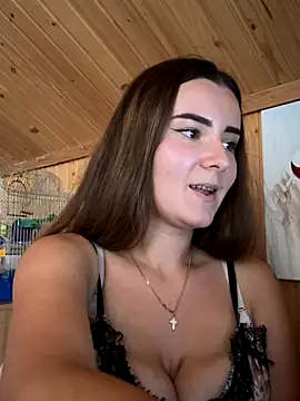 Snapshot of mewKate chatting on 09-24-25, 01:03 mewKate online show from 09-24-25, 01:03