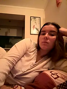 Snapshot of mewKate chatting on 10-11-25, 09:46 mewKate online show from 10-11-25, 09:46