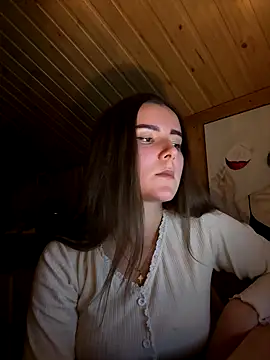 Snapshot of mewKate chatting on 10-21-25, 05:57 mewKate online show from 10-21-25, 05:57