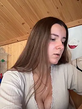 Snapshot of mewKate chatting on 10-28-25, 12:19 mewKate online show from 10-28-25, 12:19