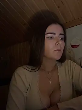 Snapshot of mewKate chatting on 11-10-25, 03:22 mewKate online show from 11-10-25, 03:22