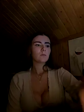 Snapshot of mewKate chatting on 11-12-25, 03:12 mewKate online show from 11-12-25, 03:12