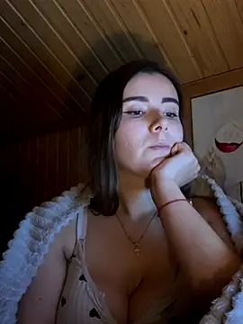 Snapshot of mewKate chatting on 11-17-25, 04:13 mewKate online show from 11-17-25, 04:13