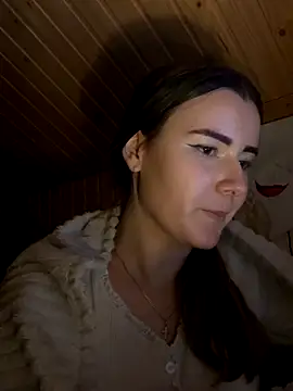 Snapshot of mewKate chatting on 11-28-25, 10:12 mewKate online show from 11-28-25, 10:12