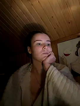 Snapshot of mewKate chatting on 11-29-25, 03:26 mewKate online show from 11-29-25, 03:26