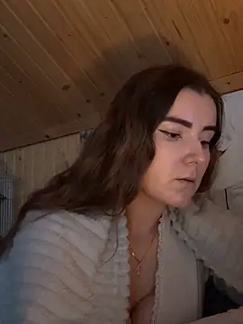 Snapshot of mewKate chatting on 12-01-25, 01:27 mewKate online show from 12-01-25, 01:27