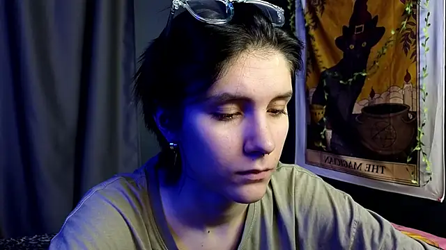 Snapshot of Hyeon_Jin chatting on 02-03-25, 06:56 Hyeon Jin online show from 02-03-25, 06:56