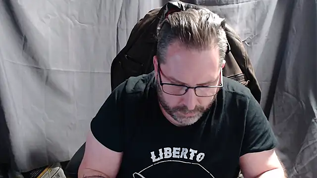 Snapshot of Streamlove77 chatting on 01-11-25, 05:29 Streamlove77 online show from 01-11-25, 05:29