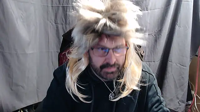 Snapshot of Streamlove77 chatting on 02-07-25, 02:04 Streamlove77 online show from 02-07-25, 02:04