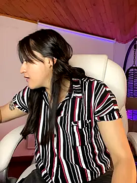 Camila pinkk online show from 10-23-25, 03:33