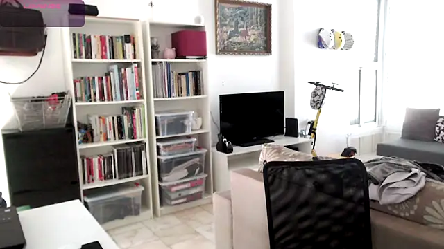 Snapshot of todddantes25 chatting on 09-14-25, 05:28 todddantes25 online show from 09-14-25, 05:28