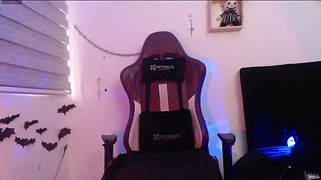 Snapshot of mistress__lilith chatting on 02-16-26, 09:11 mistress lilith online show from 02-16-26, 09:11