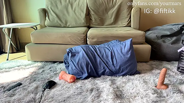 Snapshot of YourMarsLove chatting on 02-09-25, 03:22 YourMarsLove online show from 02-09-25, 03:22