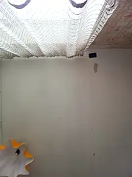 Snapshot of Lauren_Amabel chatting on 12-20-25, 08:54 Lauren Amabel online show from 12-20-25, 08:54