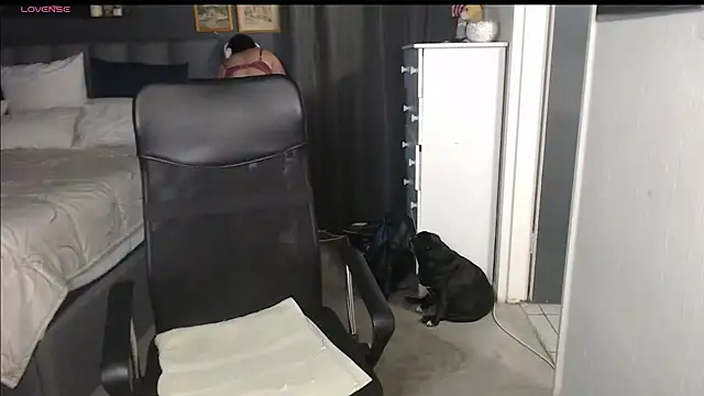 boeslaboes1 online show from 01-12-26, 05:51