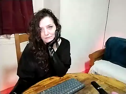 RawMiss online show from 02-02-25, 06:53