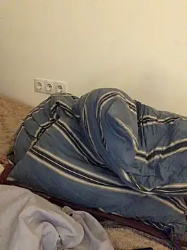 VikiiStoun online show from 03-02-25, 08:18