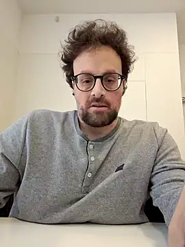 Snapshot of littlehairyman chatting on 03-03-25, 11:00 littlehairyman online show from 03-03-25, 11:00