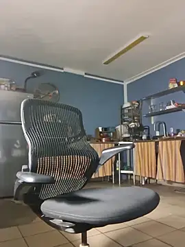 hesjustafriend online show from 05-02-26, 11:59