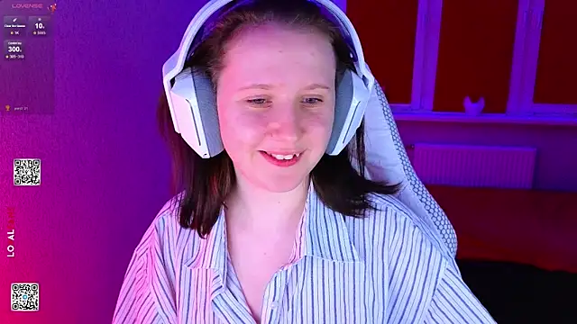 Snapshot of mon_lola chatting on 02-28-26, 07:37 mon lola online show from 02-28-26, 07:37