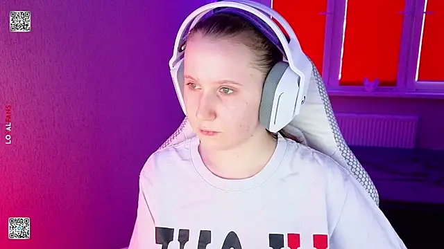 mon lola online show from 03-27-26, 03:01