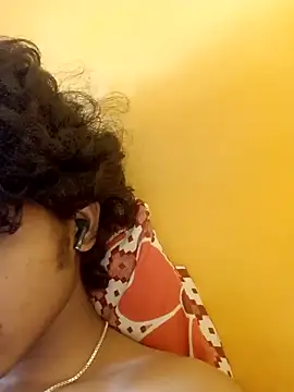 CosmicEmuu online show from 02-14-25, 10:07