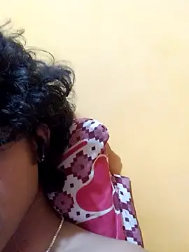 CosmicEmuu online show from 03-04-25, 06:50